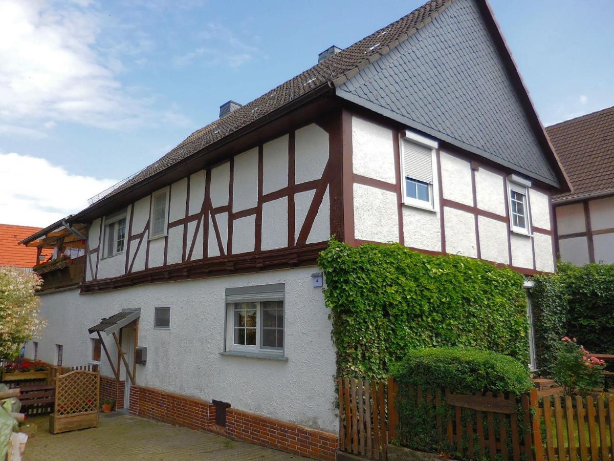 Small Apartment In Hesse With Terrace And Garden Frielendorf Exteriér fotografie